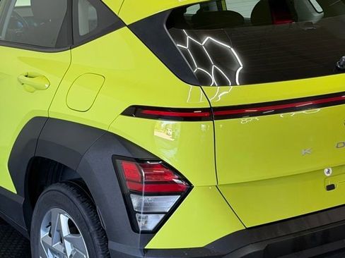 Certified 2024 Hyundai Kona SE AWD/4WD image 9