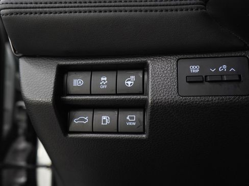 Used 2021 Toyota Avalon Limited w/ Advanced Safety Package FWD image 24