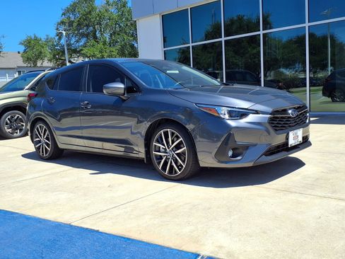 Used 2025 Subaru Impreza 2.0i Sport AWD/4WD image 2