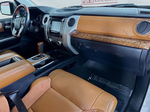 Used 2017 Toyota Tundra Platinum image 34