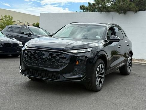 New 2026 Audi Q3 quattro 2.0T AWD/4WD image 1