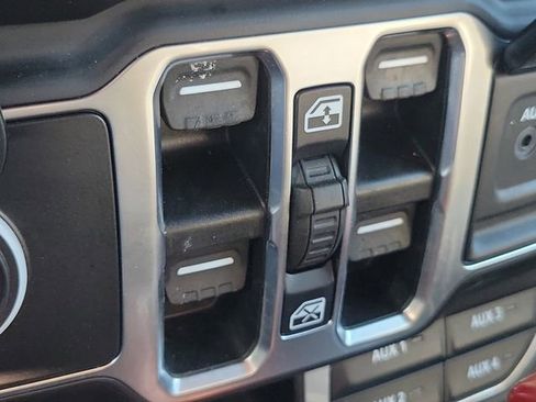 Used 2021 Jeep Wrangler Unlimited Sahara w/ Uconnect 4C Nav & Sound Group image 27