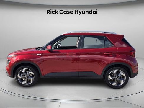 Certified 2025 Hyundai Venue Limited image 2