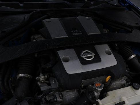 Used 2011 Nissan 370Z Base image 22