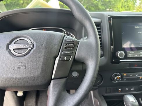 Used 2022 Nissan Frontier S w/ Technology Package RWD image 17