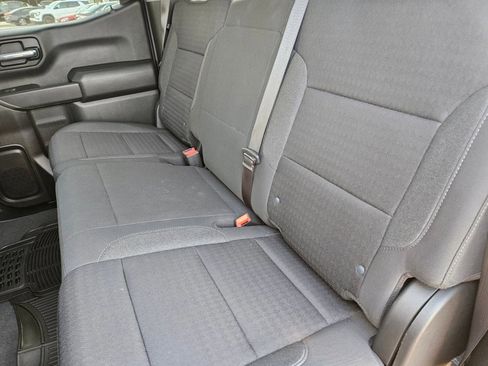 Used 2022 Chevrolet Silverado 1500 Custom image 24