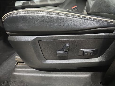 Used 2024 RAM 3500 Laramie w/ Night Edition image 30