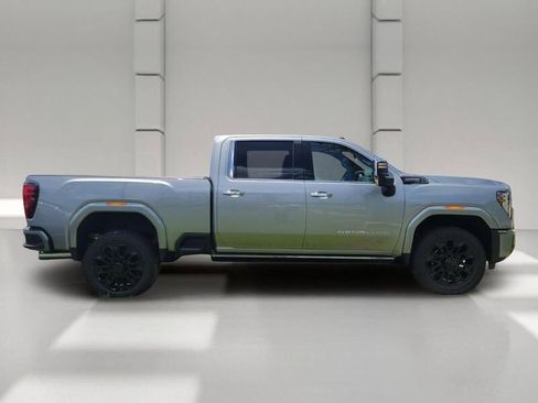 New 2026 GMC Sierra 2500 Denali Ultimate AWD/4WD image 4