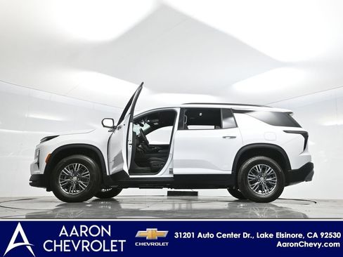 New 2026 Chevrolet Traverse LT w/ Driver Confidence Package image 54