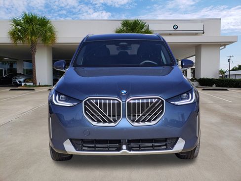 Certified 2025 BMW X3 xDrive30i w/ Convenience Package AWD/4WD image 2