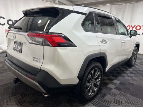 Used 2022 Toyota RAV4 Limited AWD/4WD image 8