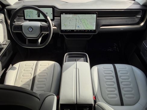 Used 2025 Rivian R1S Adventure Dual AWD/4WD image 21