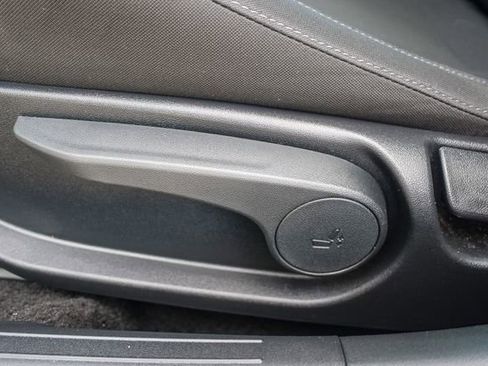 Used 2025 Hyundai Elantra SEL image 23