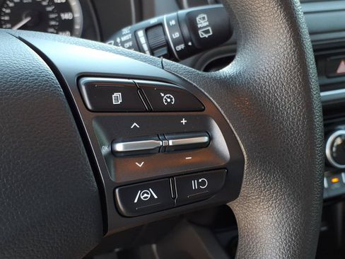 Used 2023 Hyundai Kona SEL FWD image 26