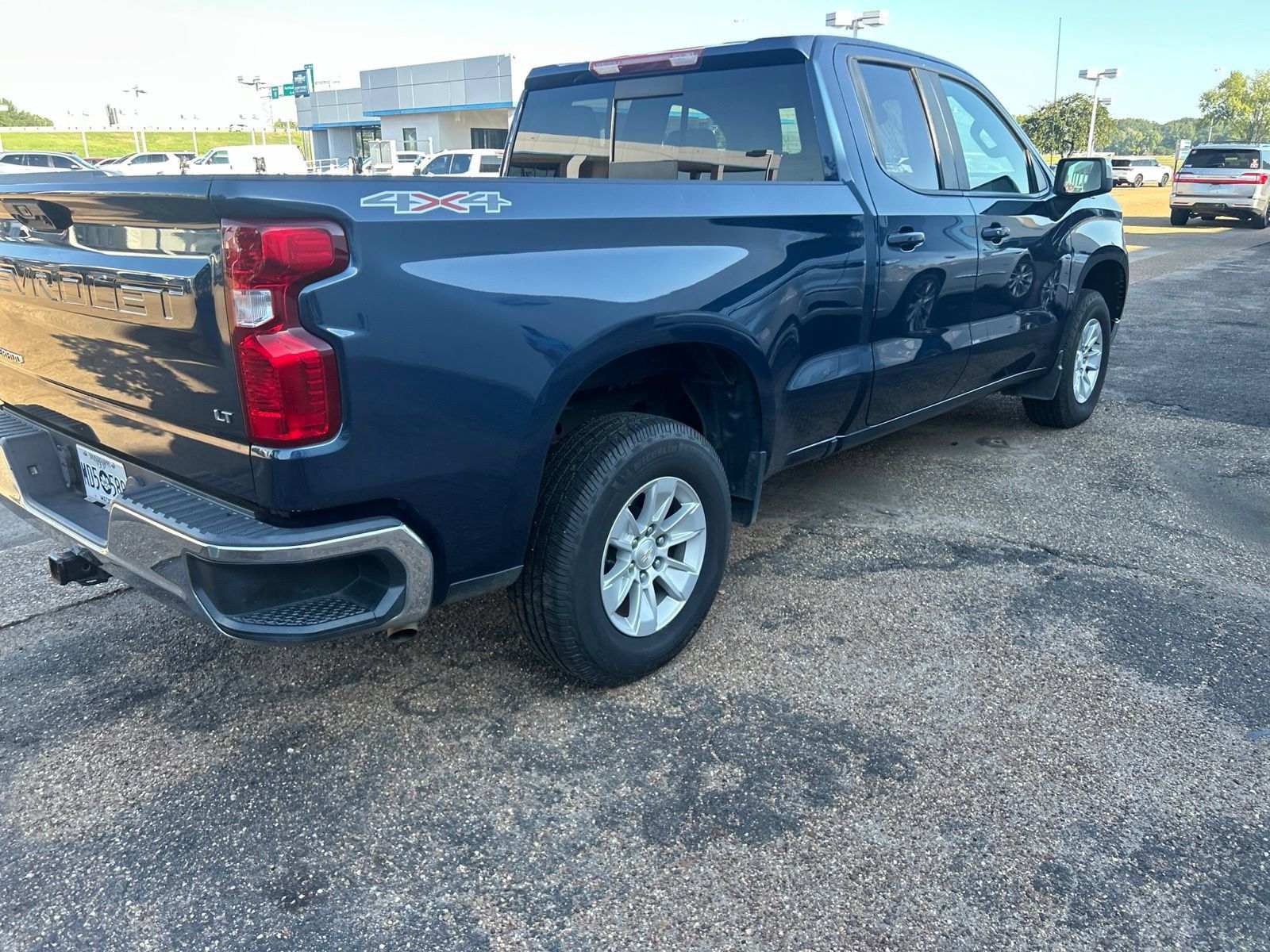 Used 2022 Chevrolet Silverado 1500 LT w/ Convenience Package II AWD/4WD image 20