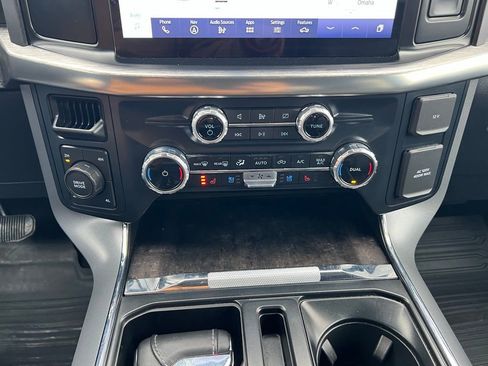 Used 2023 Ford F150 Lariat image 30