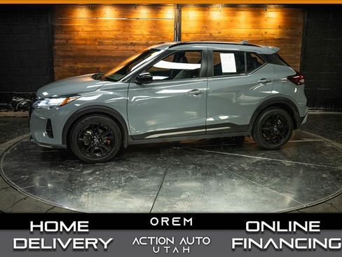 Used 2024 Nissan Kicks SR w/ SR Premium Package FWD image 1