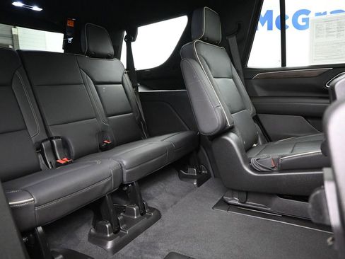 Used 2021 Chevrolet Tahoe Premier w/ Premium Package image 13