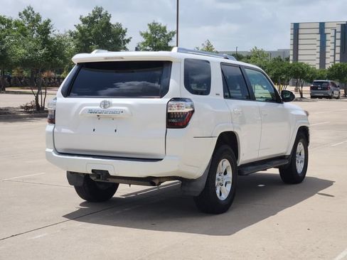 Used 2015 Toyota 4Runner SR5 RWD image 5