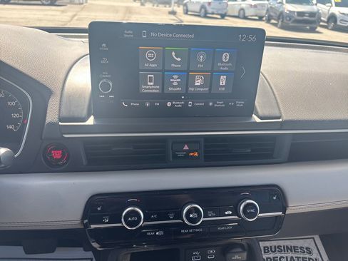 Used 2024 Honda Pilot EX-L image 21