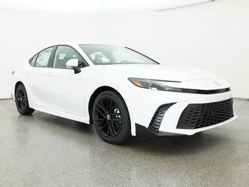 New 2026 Toyota Camry SE image 29
