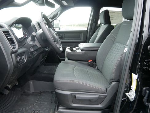 New 2026 RAM 3500 Tradesman AWD/4WD image 6