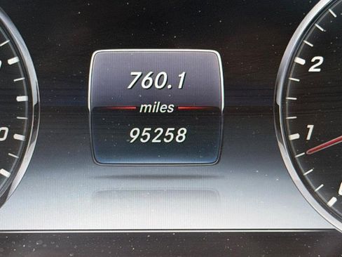 Used 2015 Mercedes-Benz S 550 4MATIC Sedan image 25
