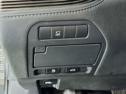 Used 2020 Lexus LS 500 image 10