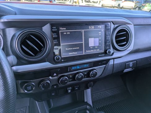 Used 2023 Toyota Tacoma image 11