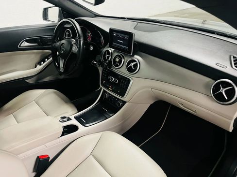 Used 2014 Mercedes-Benz CLA 250 4MATIC image 20