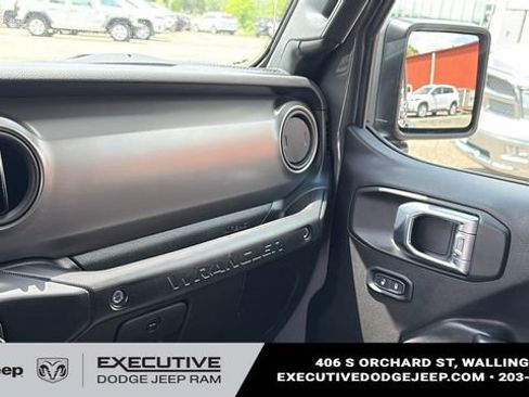 Used 2023 Jeep Wrangler Unlimited w/ Sun & Screen Package AWD/4WD image 20