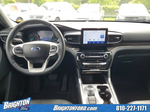 Certified 2023 Ford Explorer Limited w/ Hybrid Equipment Group 310A AWD/4WD image 15