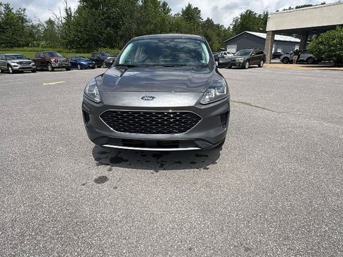 Certified 2022 Ford Escape SE w/ Cold Weather Package AWD/4WD image 9