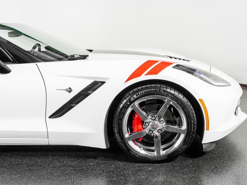 Used 2014 Chevrolet Corvette Stingray Coupe image 6