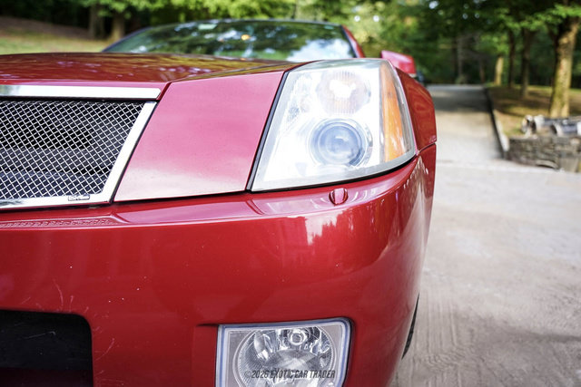 Used 2004 Cadillac XLR RWD image 53
