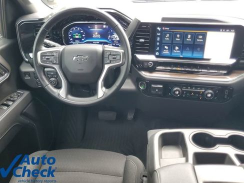 Used 2023 Chevrolet Silverado 1500 LT Trail Boss AWD/4WD image 17