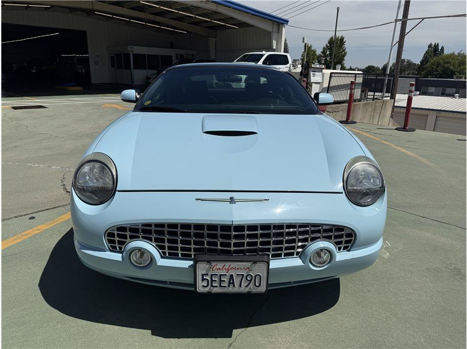 Used 2003 Ford Thunderbird RWD image 3