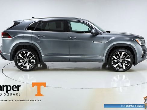 Used 2025 Volkswagen Atlas Cross Sport SEL Premium R-Line image 10