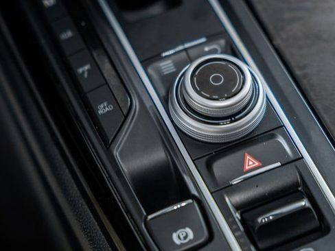 Used 2018 Maserati Levante S GranSport image 22