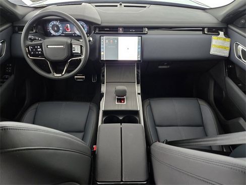 New 2026 Land Rover Range Rover Velar Dynamic SE image 4