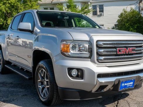 Used 2017 GMC Canyon SLE w/ All Terrain Package AWD/4WD image 4