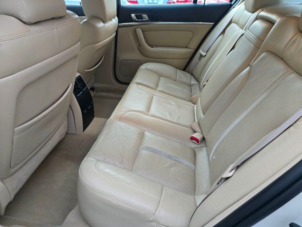 Used 2009 Lincoln MKS FWD image 10