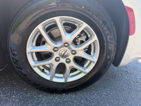 Used 2024 Chrysler Pacifica Touring-L FWD image 22