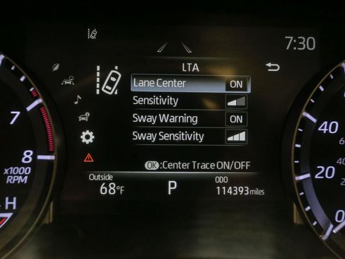 Used 2022 Toyota Highlander Limited AWD/4WD image 41