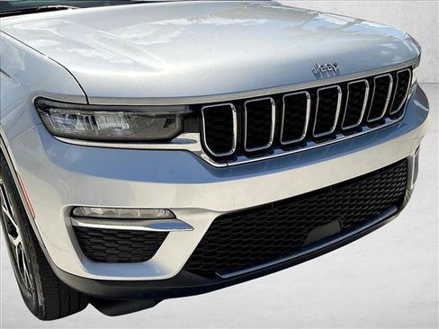 Used 2023 Jeep Grand Cherokee Limited RWD image 29