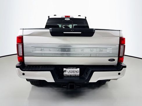 Used 2022 Ford F350 Platinum AWD/4WD image 7