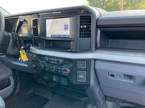 New 2025 Ford F350 XL w/ XL Chrome Package image 74