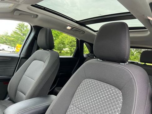 Used 2024 Ford Escape Active w/ Tech Pack #1 AWD/4WD image 17