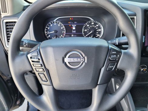 Certified 2022 Nissan Frontier SV image 16