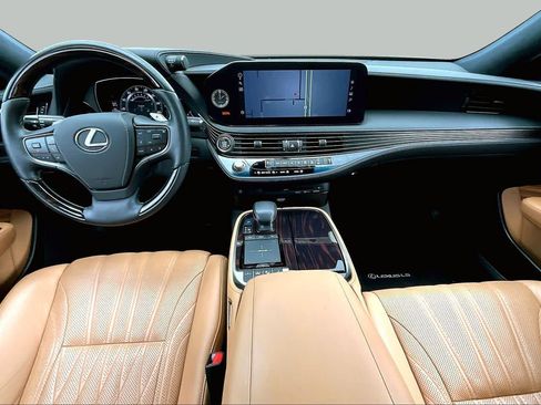 Used 2021 Lexus LS 500 w/ Interior Upgrade Package RWD image 16